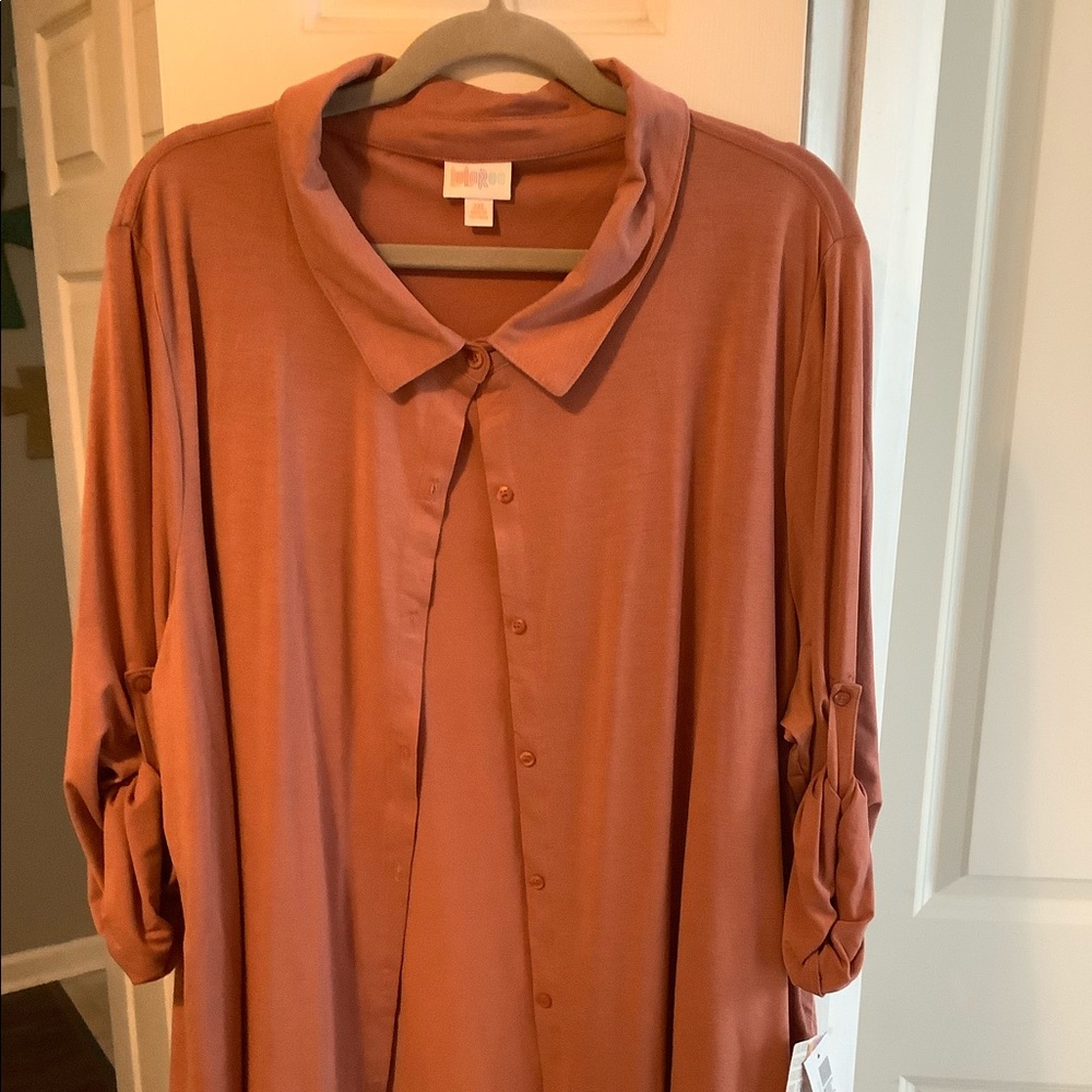 Lularoe Valentina button down top 3x